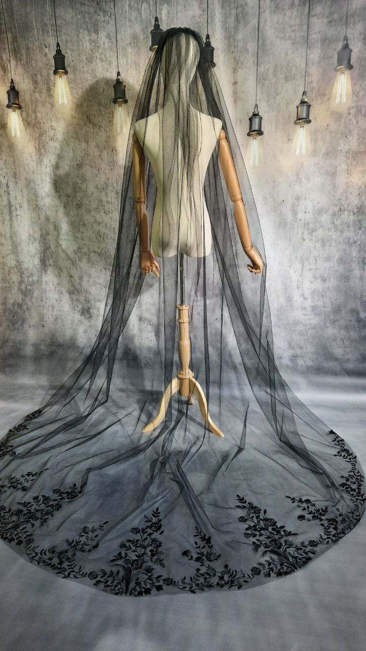 Elegant Black Veil with Exquisite Embroidered Flowers - Stunning Train and One Tier Design