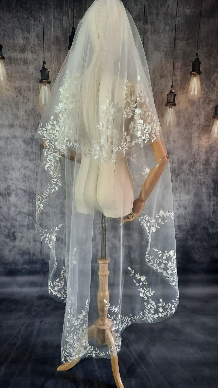 Cathedral veil, Floral Lace Embroidery Veil for Royal Occasions