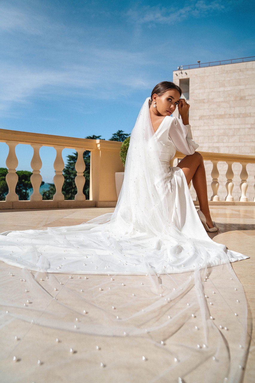 (Copy) Pearl wedding veil Cathedral bridal veil White pearl veil Beaded veil Pearls Accesories Classic ivory veil (Copy)