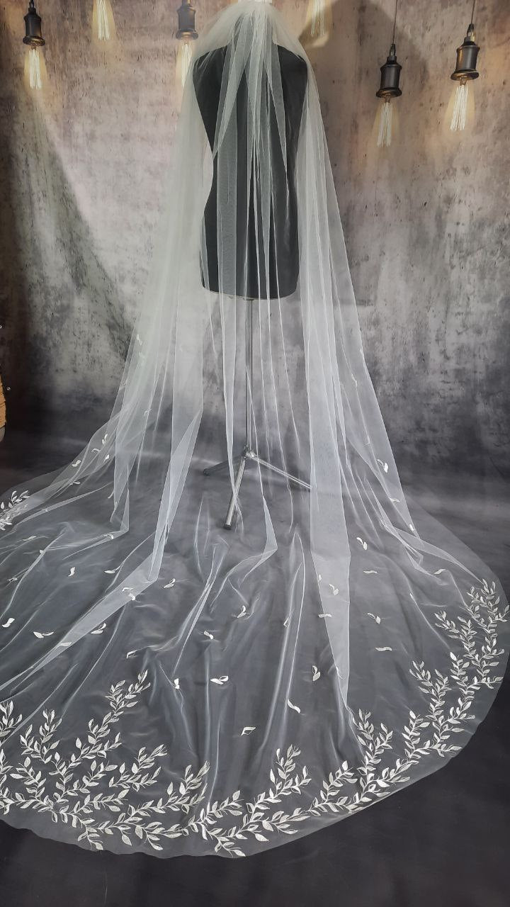 Wedding veil, lace embroidery veil white veil, ivory veil, cathedral veil, floral veil, tulle veil embroidery